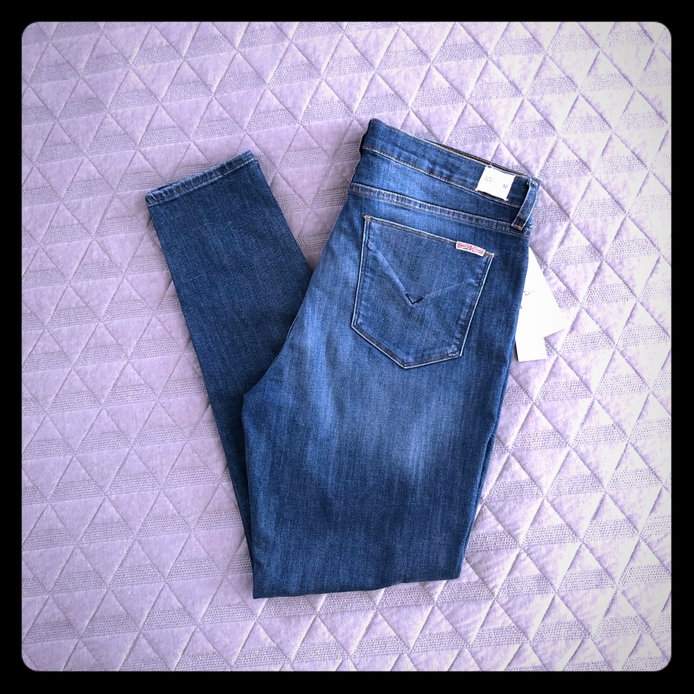 ⚡️🆕⚡️ Hudson Distressed Skinny Jeans